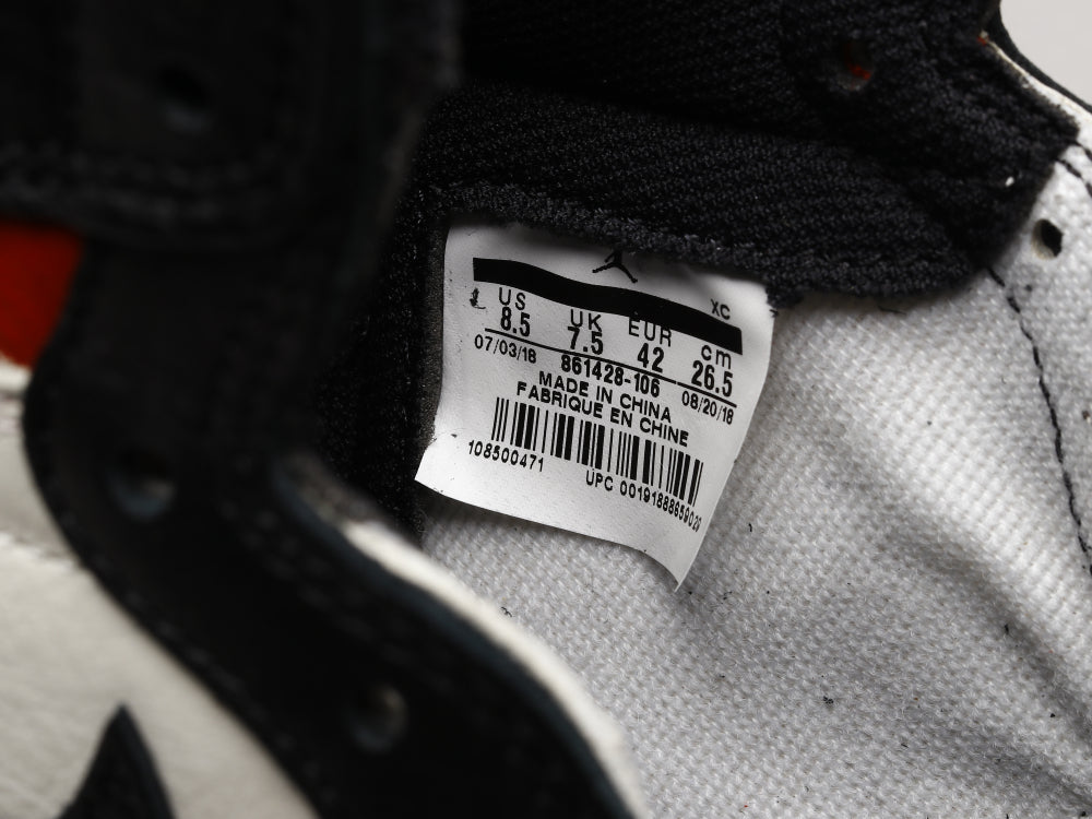 GLM - AJ1 No resale of black and red