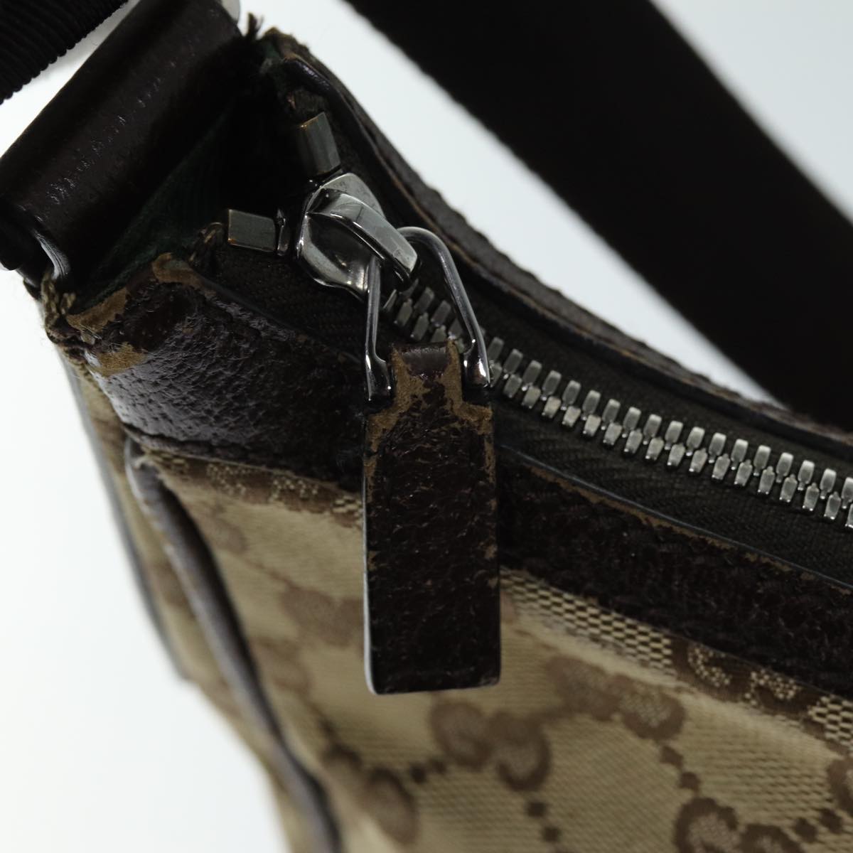 GUCCI GG Canvas Shoulder Bag Beige 114272 73889