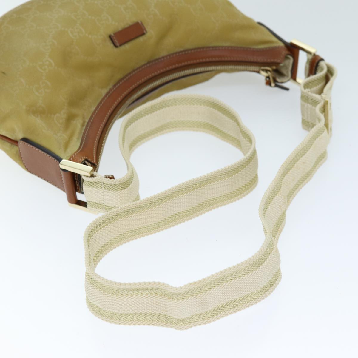 GUCCI GG Canvas Shoulder Bag Beige 181092 73892