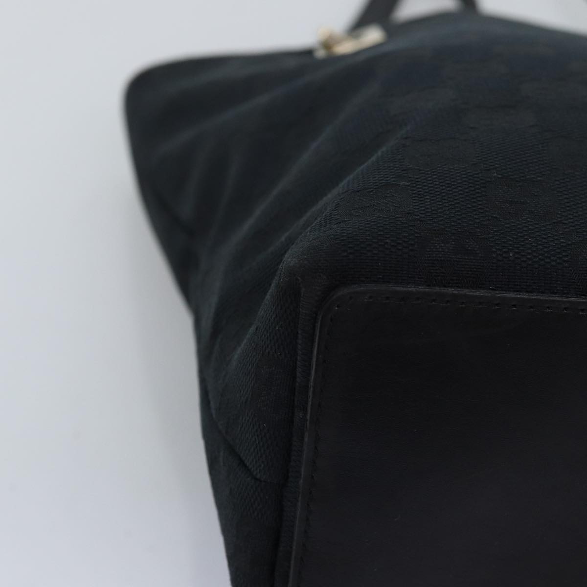 GUCCI GG Canvas Tote Bag Black 002 1099 73895