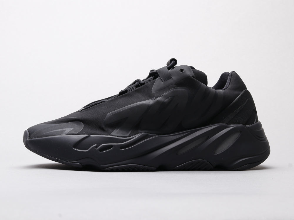 GLM - Yzy 700 Dark Glow Sneaker