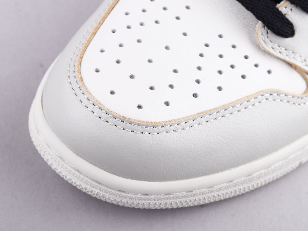 GLM - AJ1 x SB Grey and White Scratch