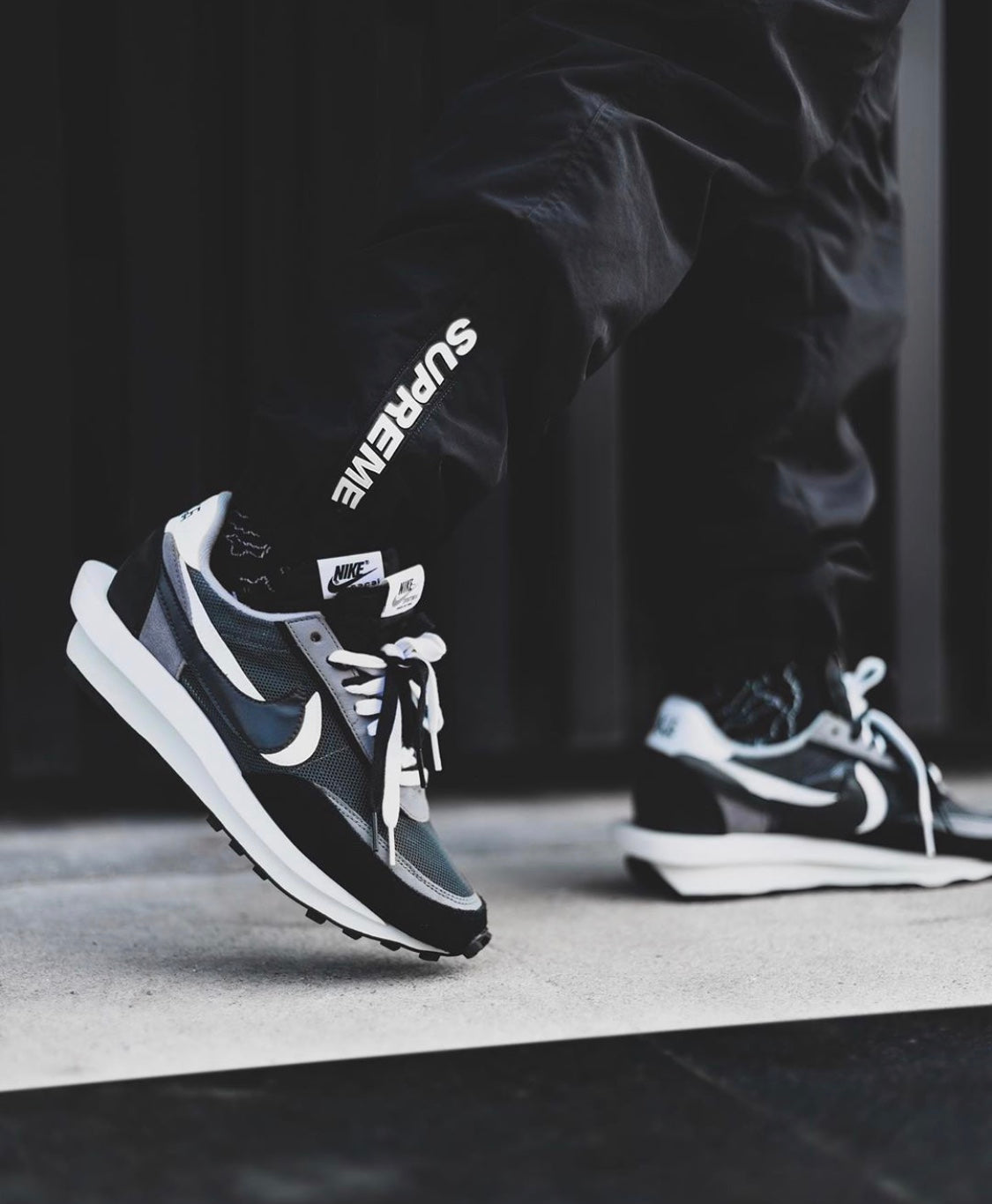GLM - NKE Waffle Black & White