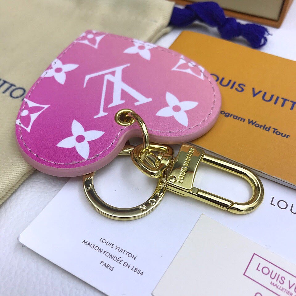GLM - Top Quality Keychains LUV 010