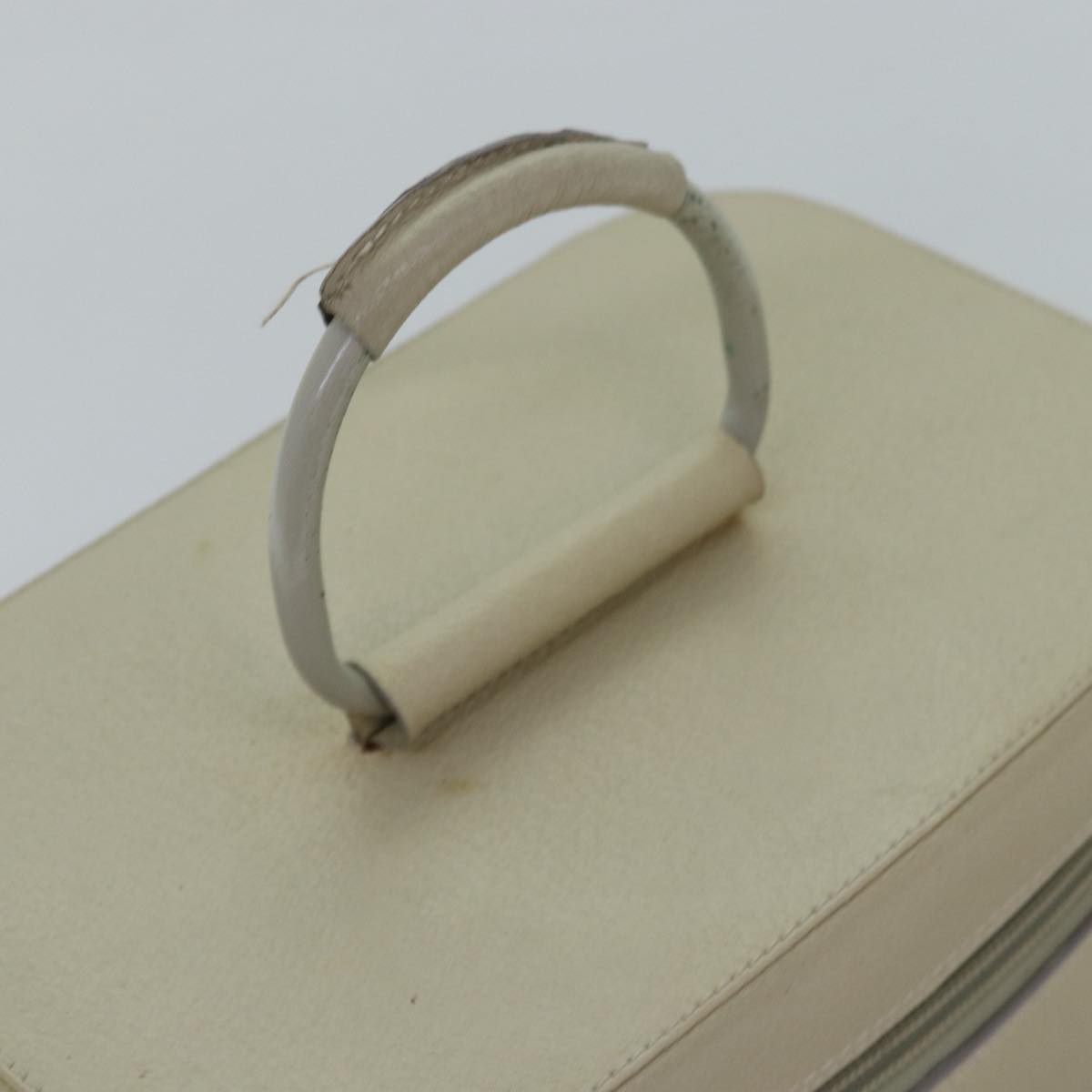 GUCCI Vanity Cosmetic Pouch Leather Cream 039 2020 0710 77674