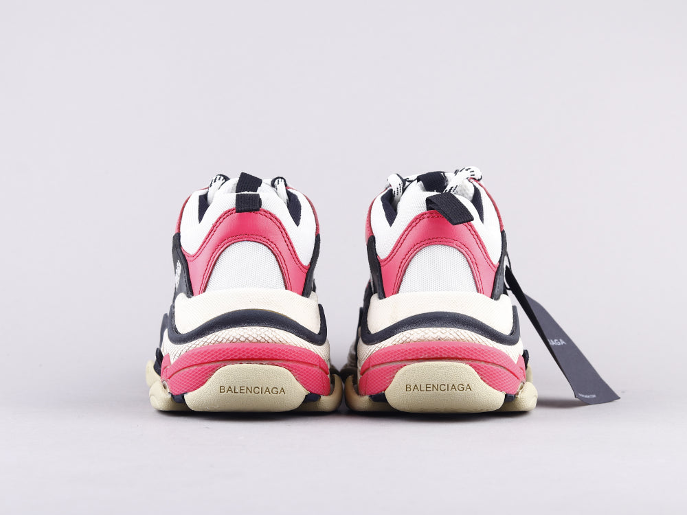 GLM - Bla Triple S Black And White Powder Sneaker