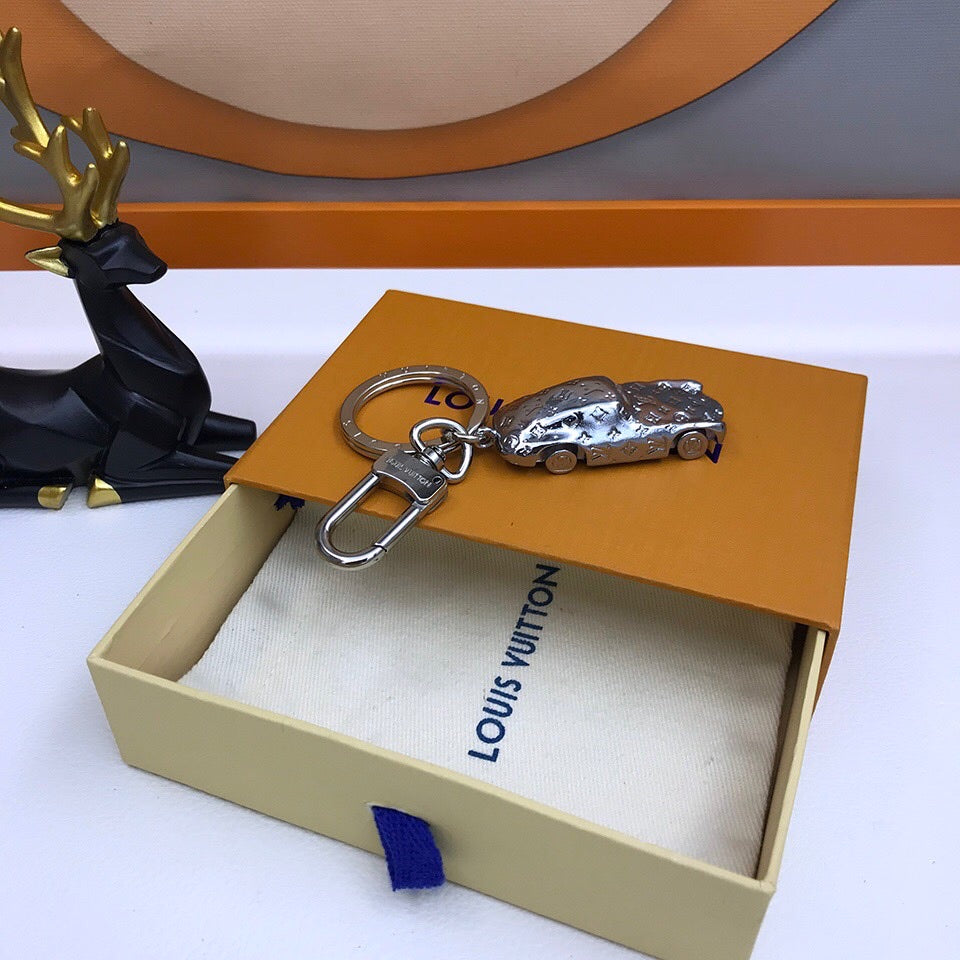 GLM - Top Quality Keychains LUV 042