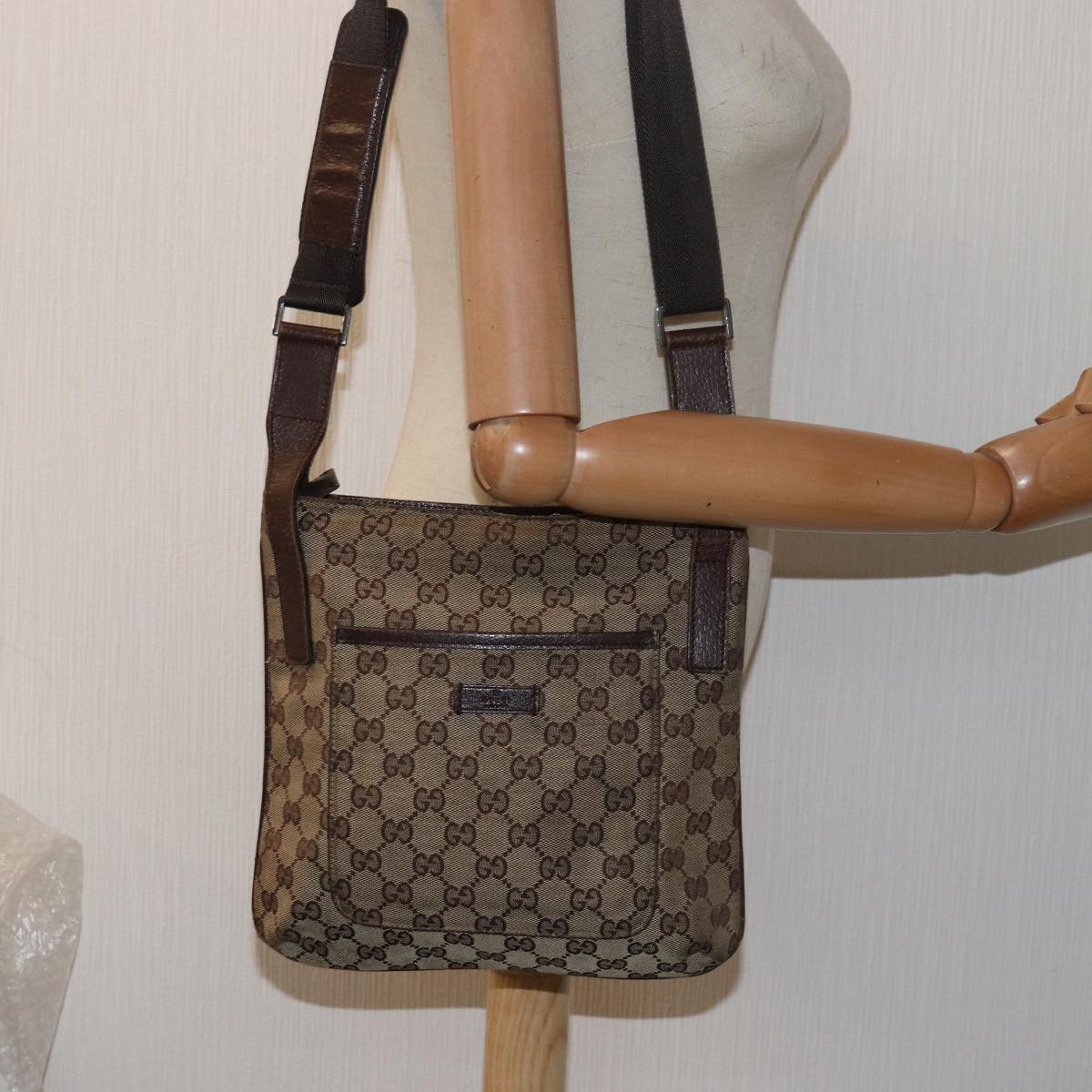 GUCCI GG Canvas Shoulder Bag Beige Brown 122793 79453