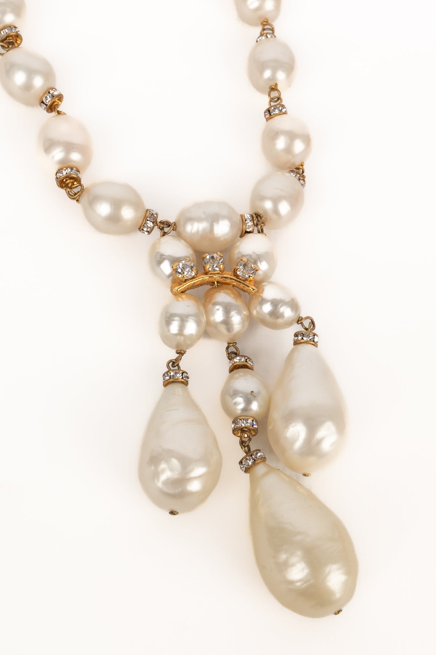 Collier de perles Chanel