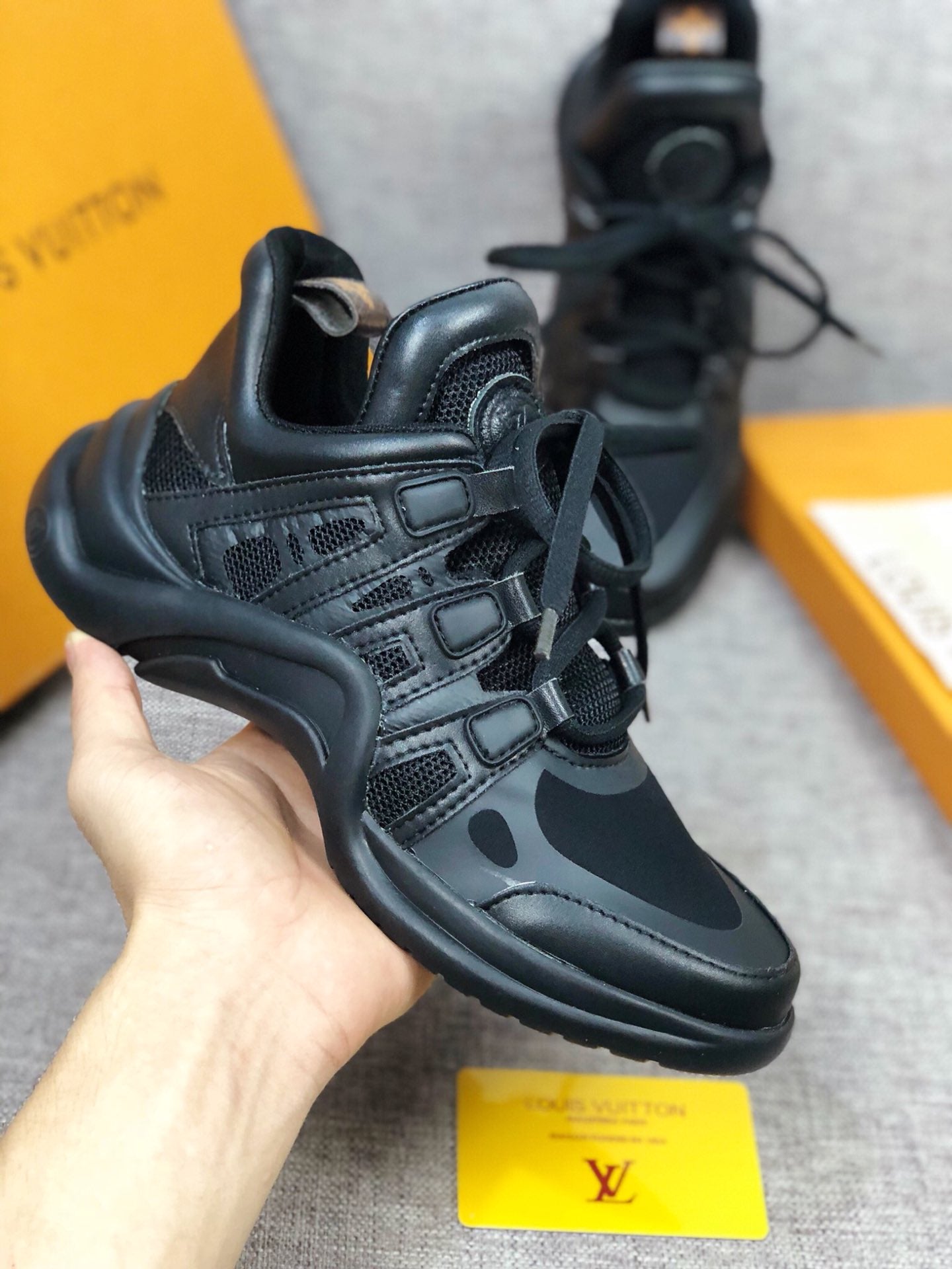 GLM - LUV Archlight Full Black Sneaker