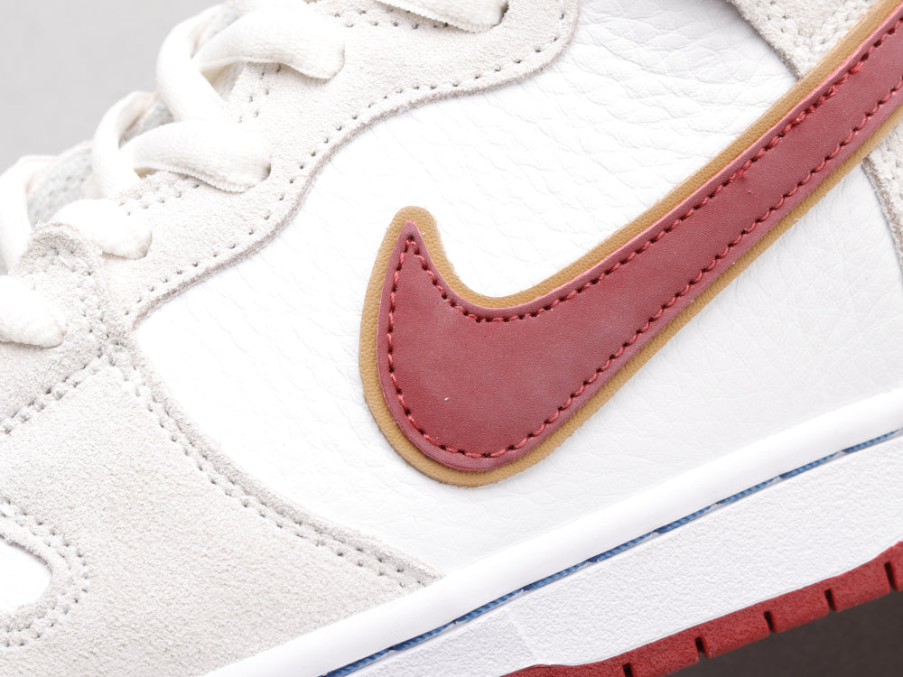 GLM - Beige and red hook high top knight color matching