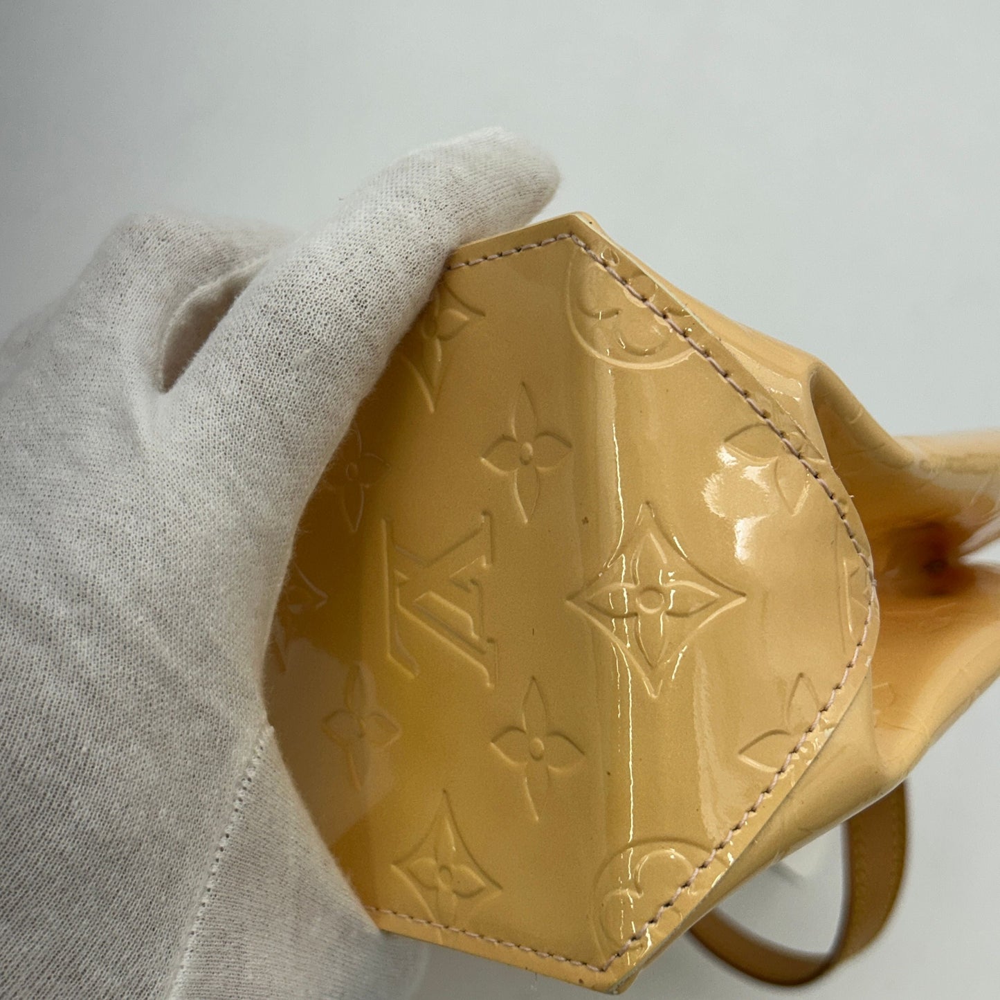 LOUIS VUITTON Monogram Vernis Reade Handle Bag 2120700190769