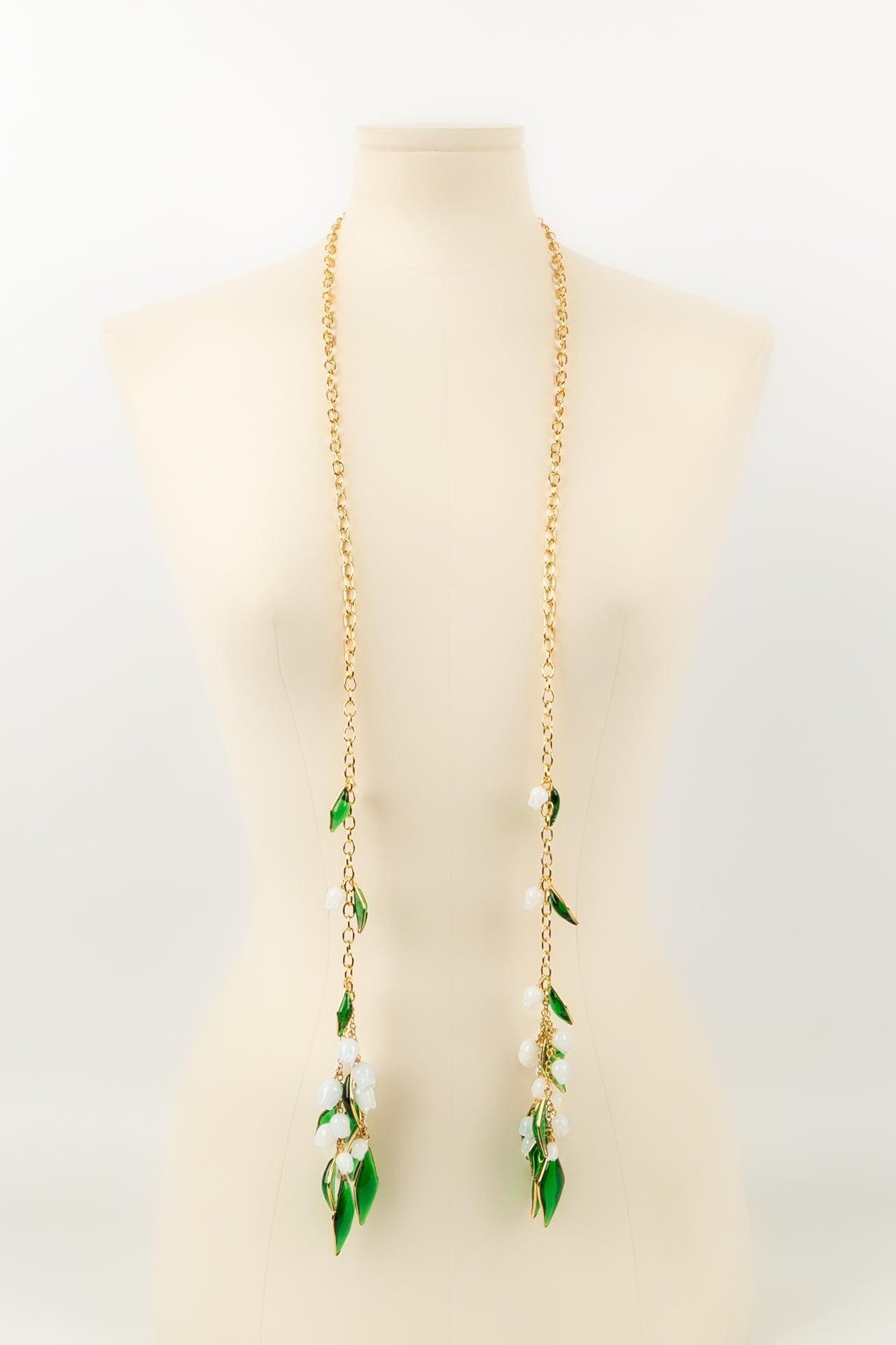 Collier cravate Augustine