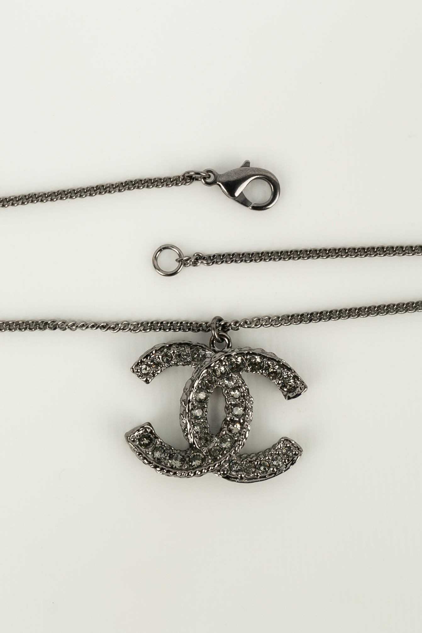 Collier cc Chanel DÃƒÆ’Ã‚Â©filÃƒÆ’Ã‚Â©