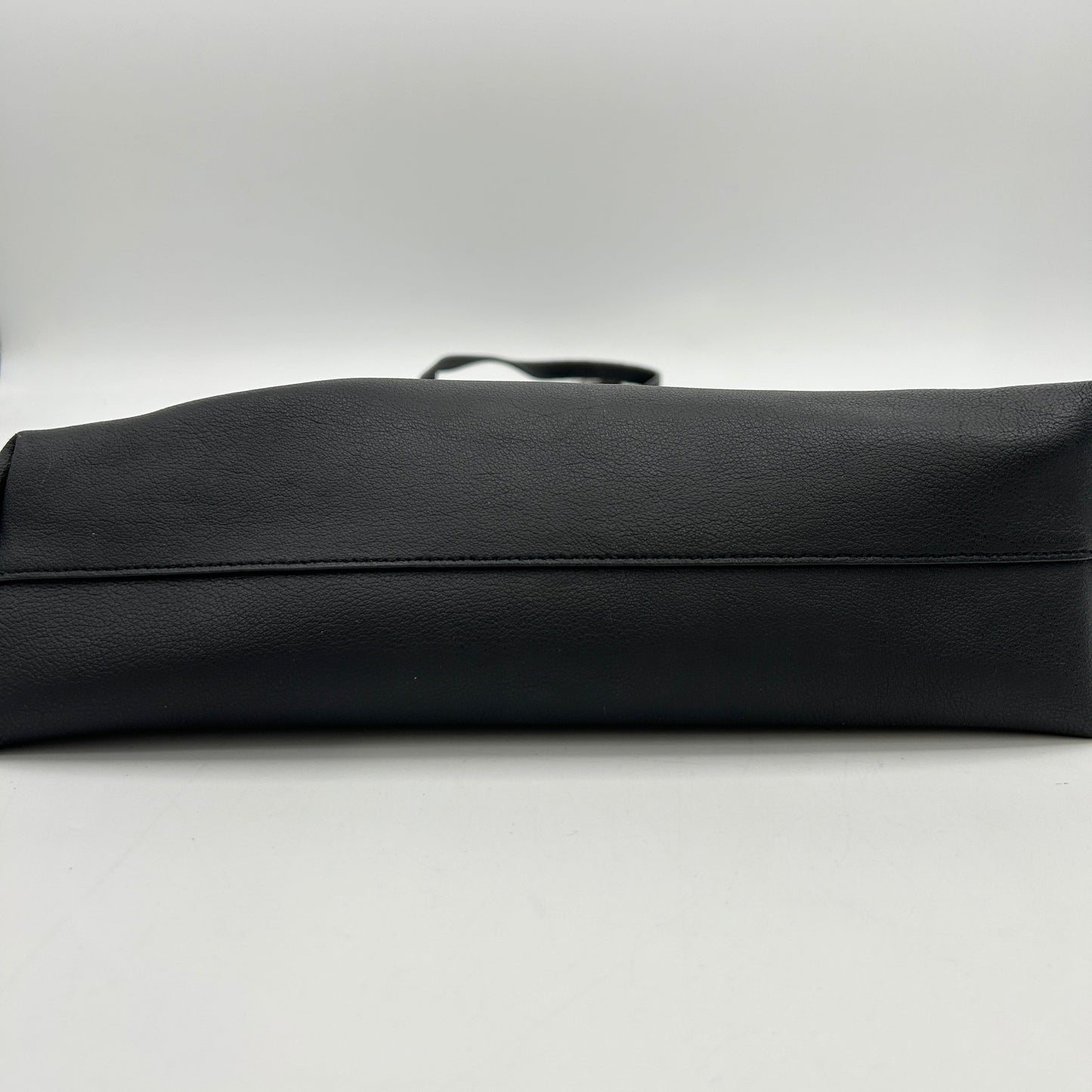 SAINT LAURENT Calfskin North-South Shopping Tote Black LA31604
