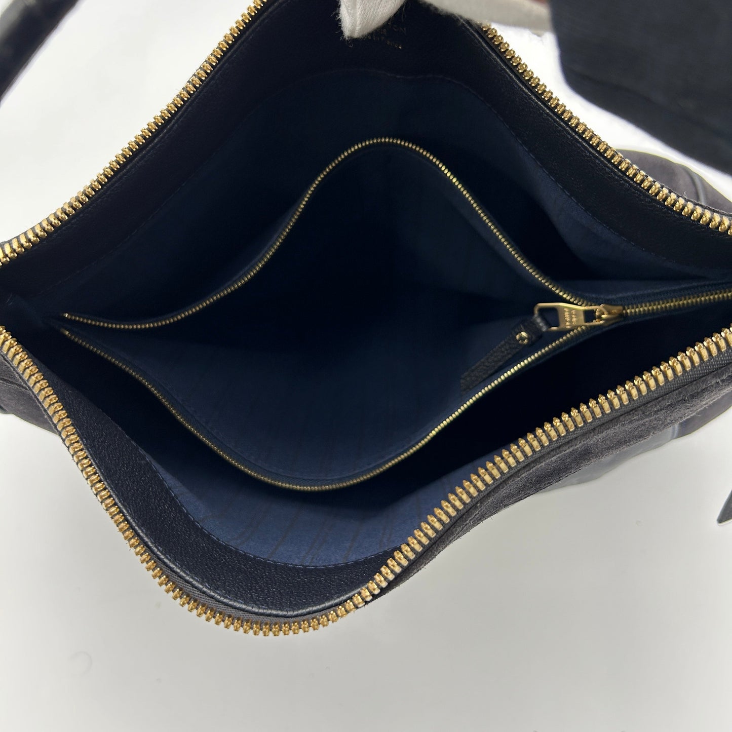 Louis Vuitton Oda Empreinte YVEAE610