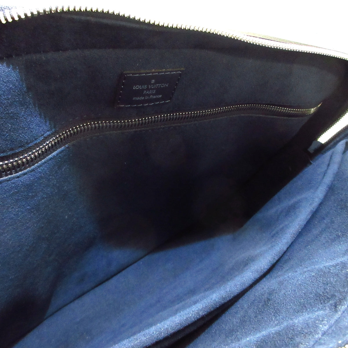 Louis Vuitton Porte Documents  Leather Travel Bag ()