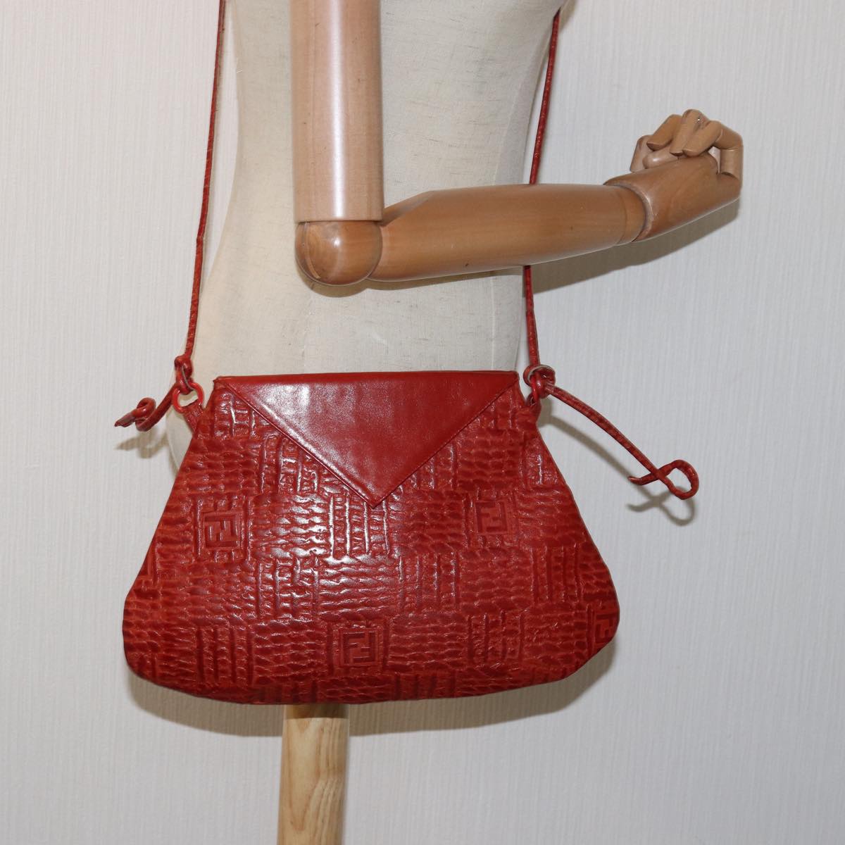 FENDI Shoulder Bag Leather Red 80075