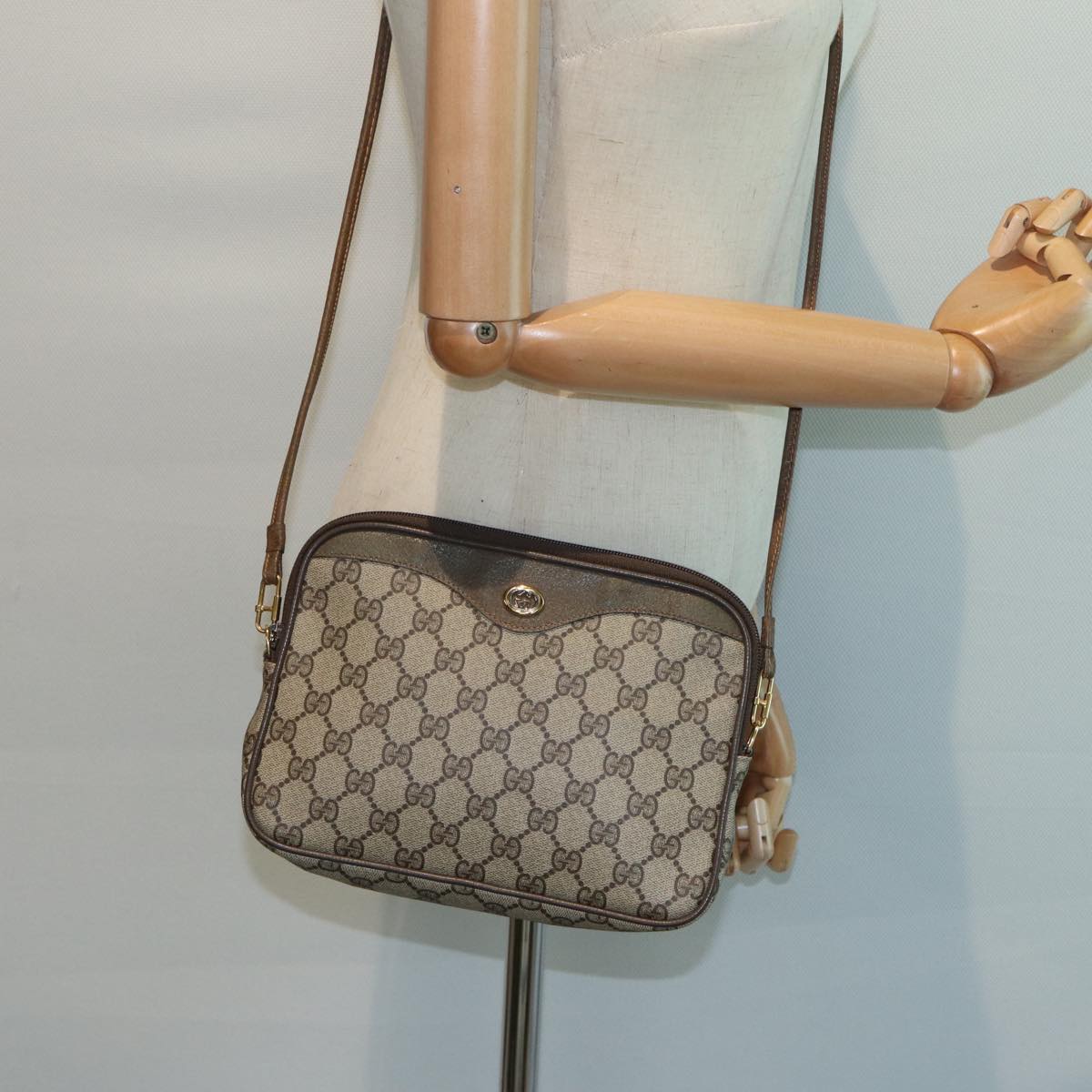 GUCCI GG Supreme Shoulder Bag PVC Leather Beige 80689