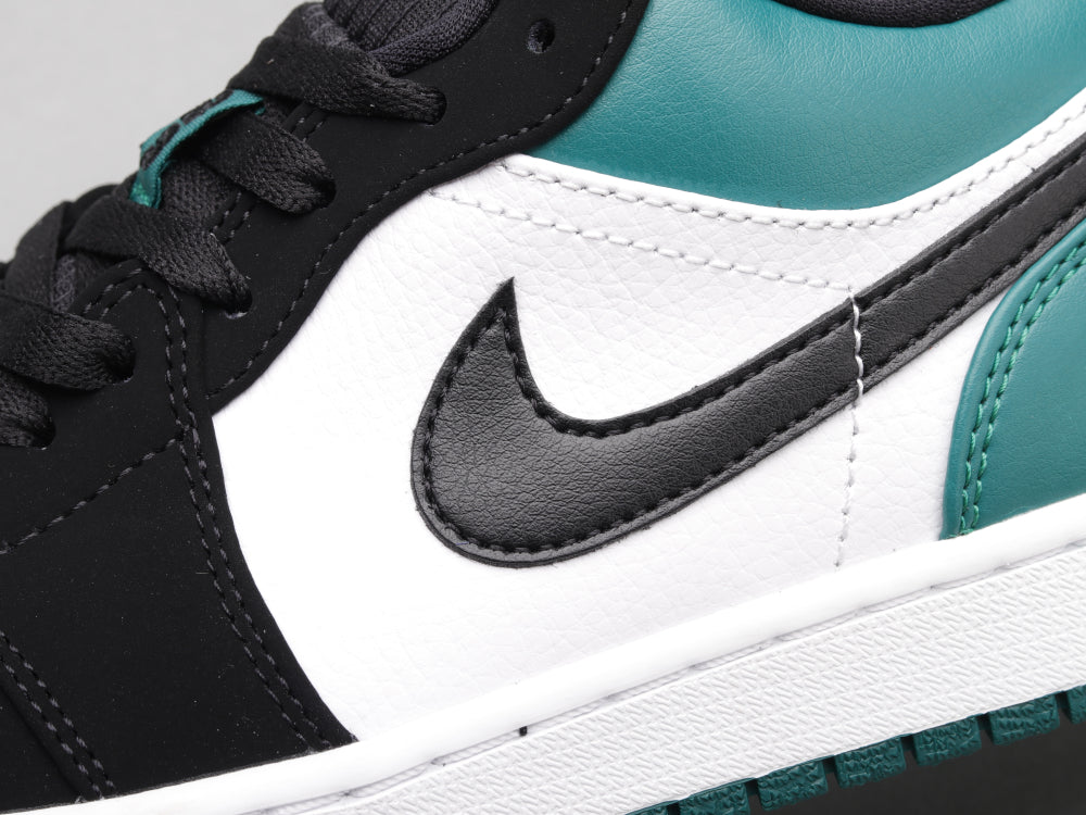 GLM - AJ1 black and green toes