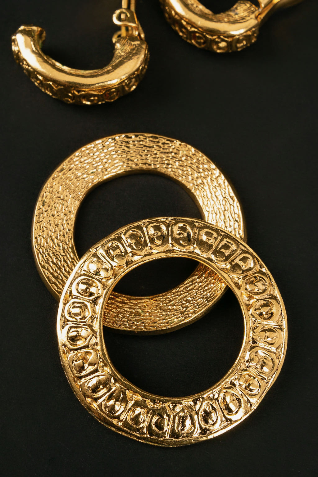 CrÃƒÆ’Ã‚Â©oles dorÃƒÆ’Ã‚Â©es Chanel