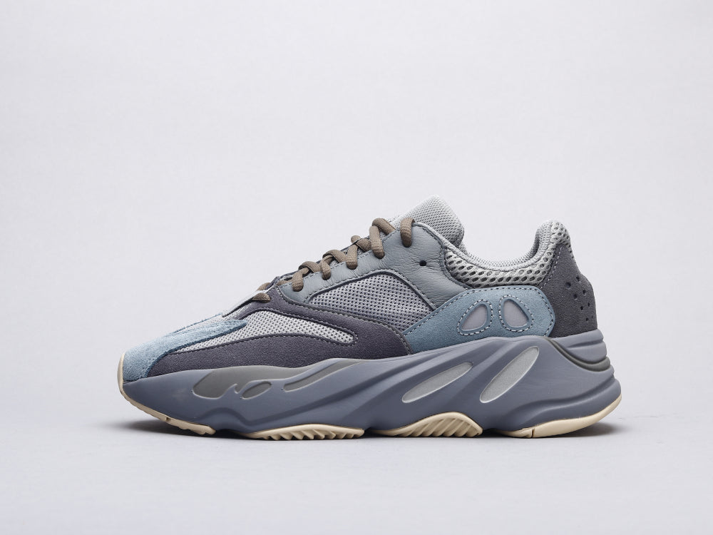 GLM - Yzy 700 Teal BLue Sneaker