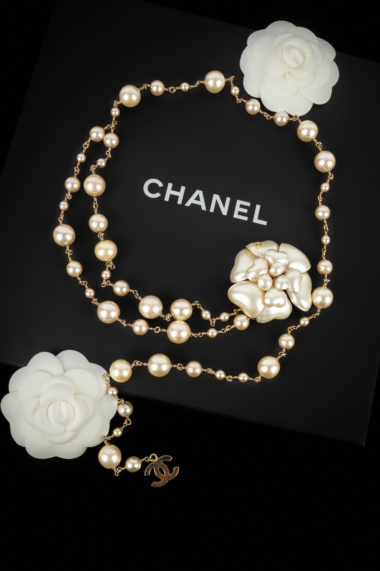 Ceinture camÃ©lia Chanel 2002