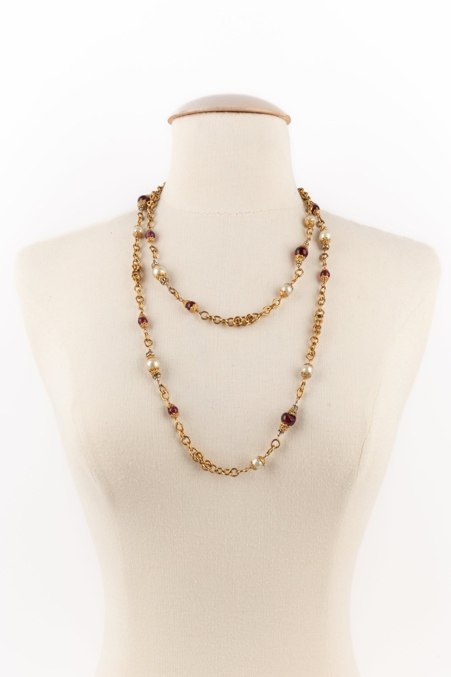 Collier / sautoir Chanel