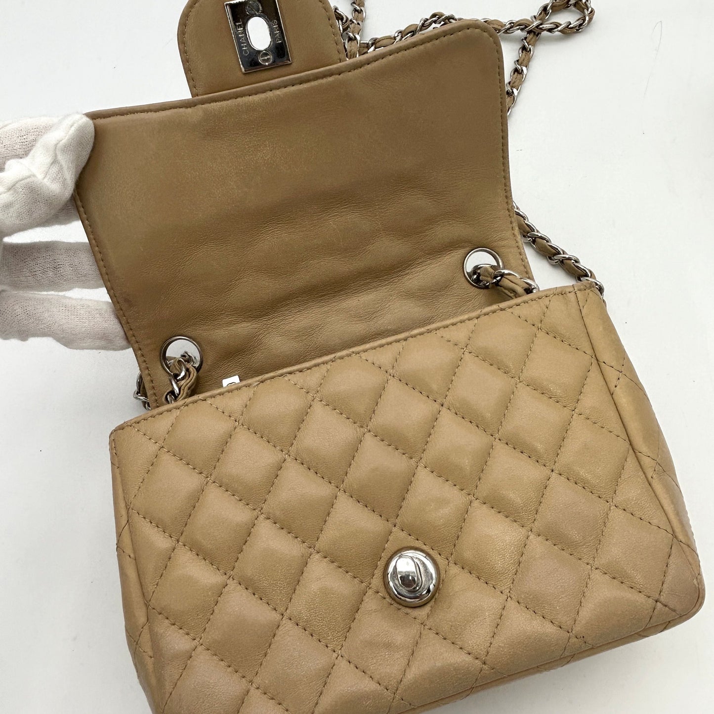 Chanel Beige Quilted Lambskin WD299559