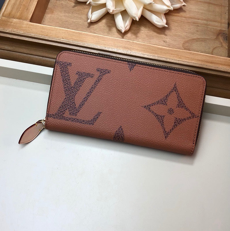 LOV2 Bags - Luxurious Bags  2396