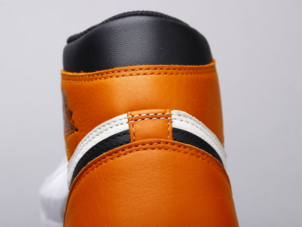 GLM - AJ1 black buckle