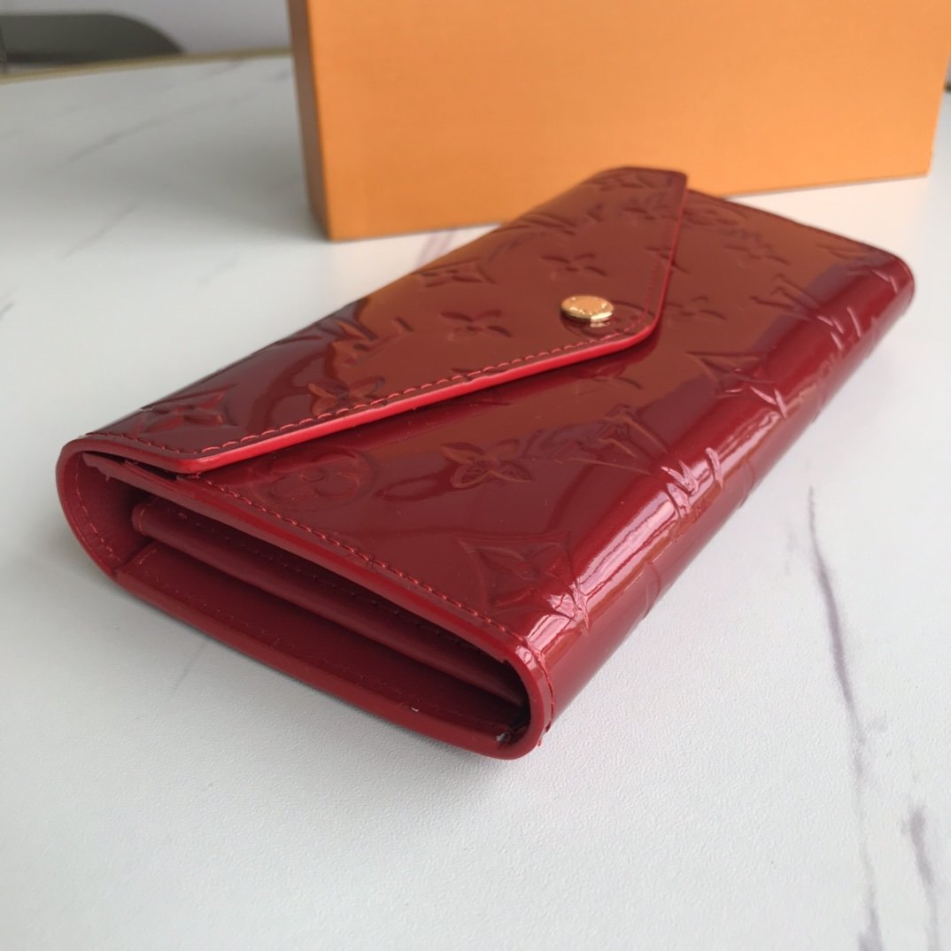 GLM - Top Quality Wallet LUV 008