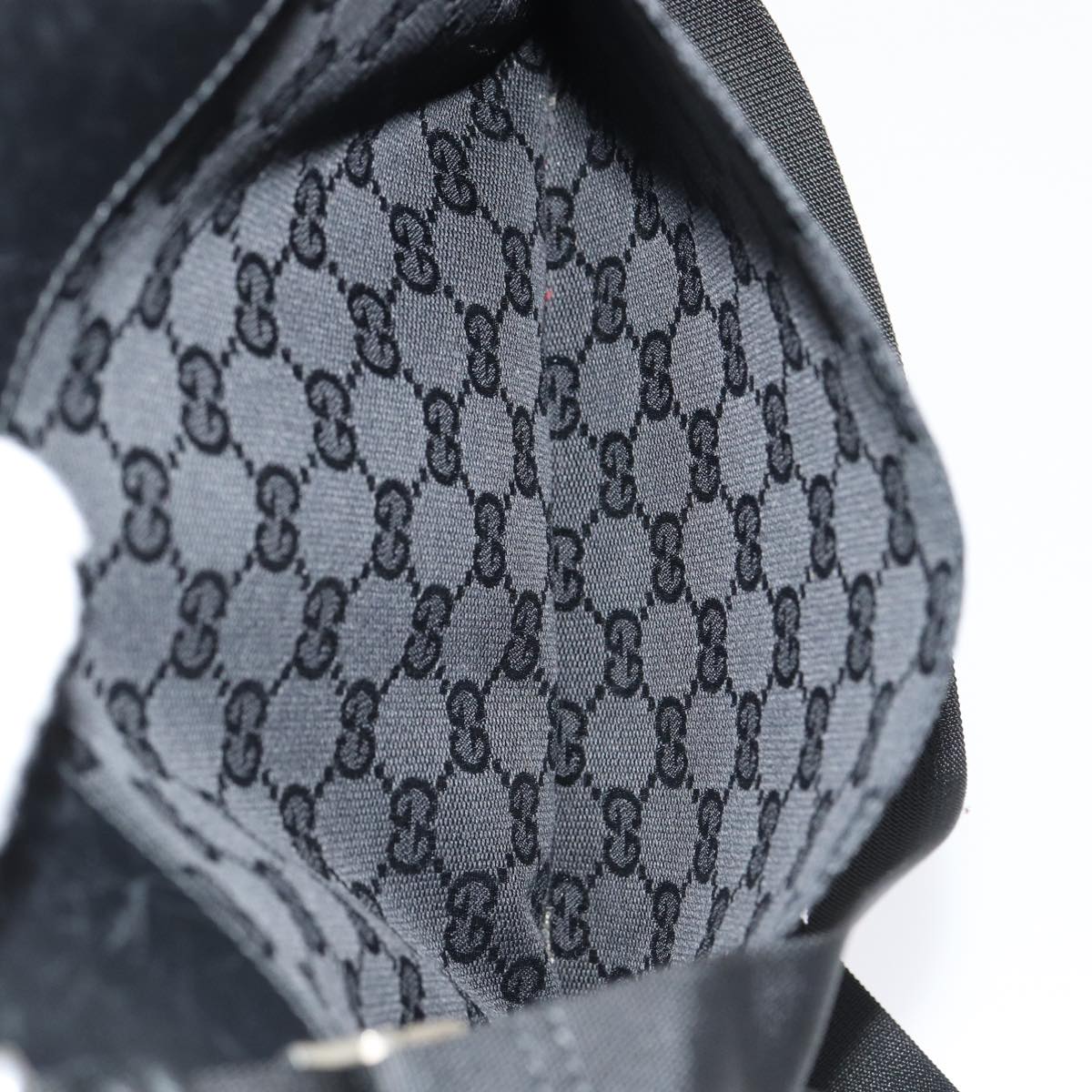 GUCCI GG Canvas Shoulder Bag Black 27639 200047 83704