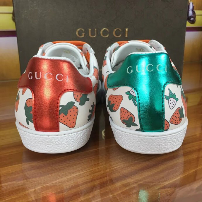 GLM-GCI Ace Strawberry Sneaker 020