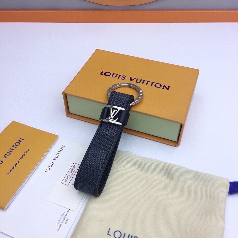 GLM - Top Quality Keychains LUV 003