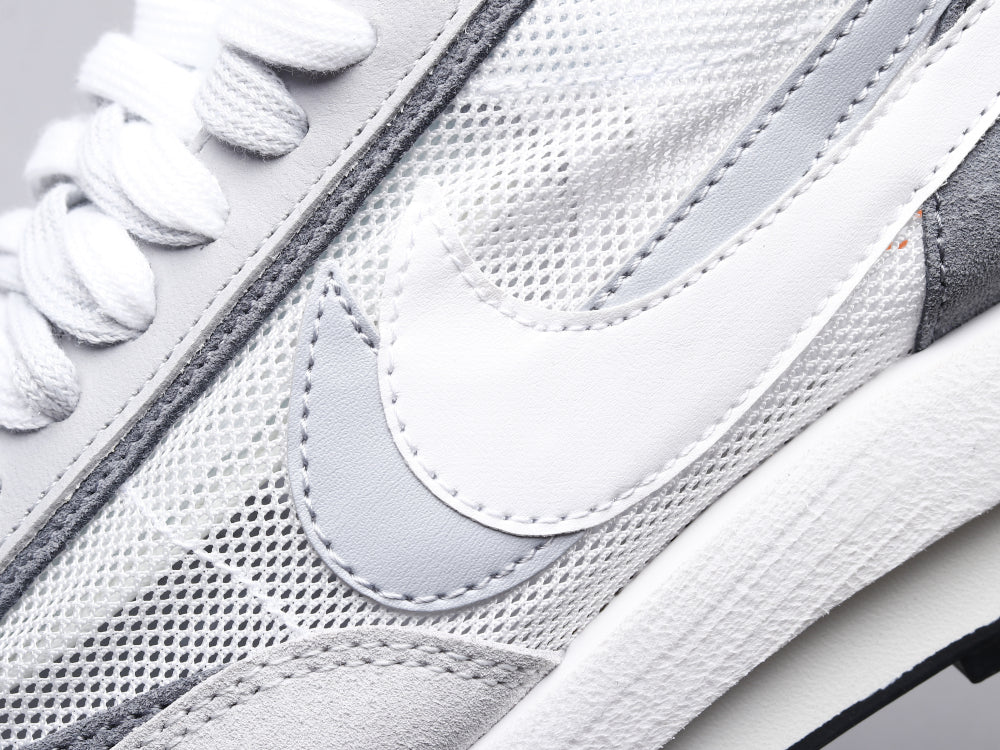 GLM - NKE Waffle off-white
