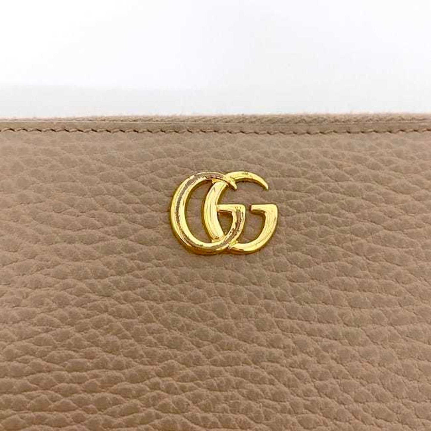 Gucci Zip around