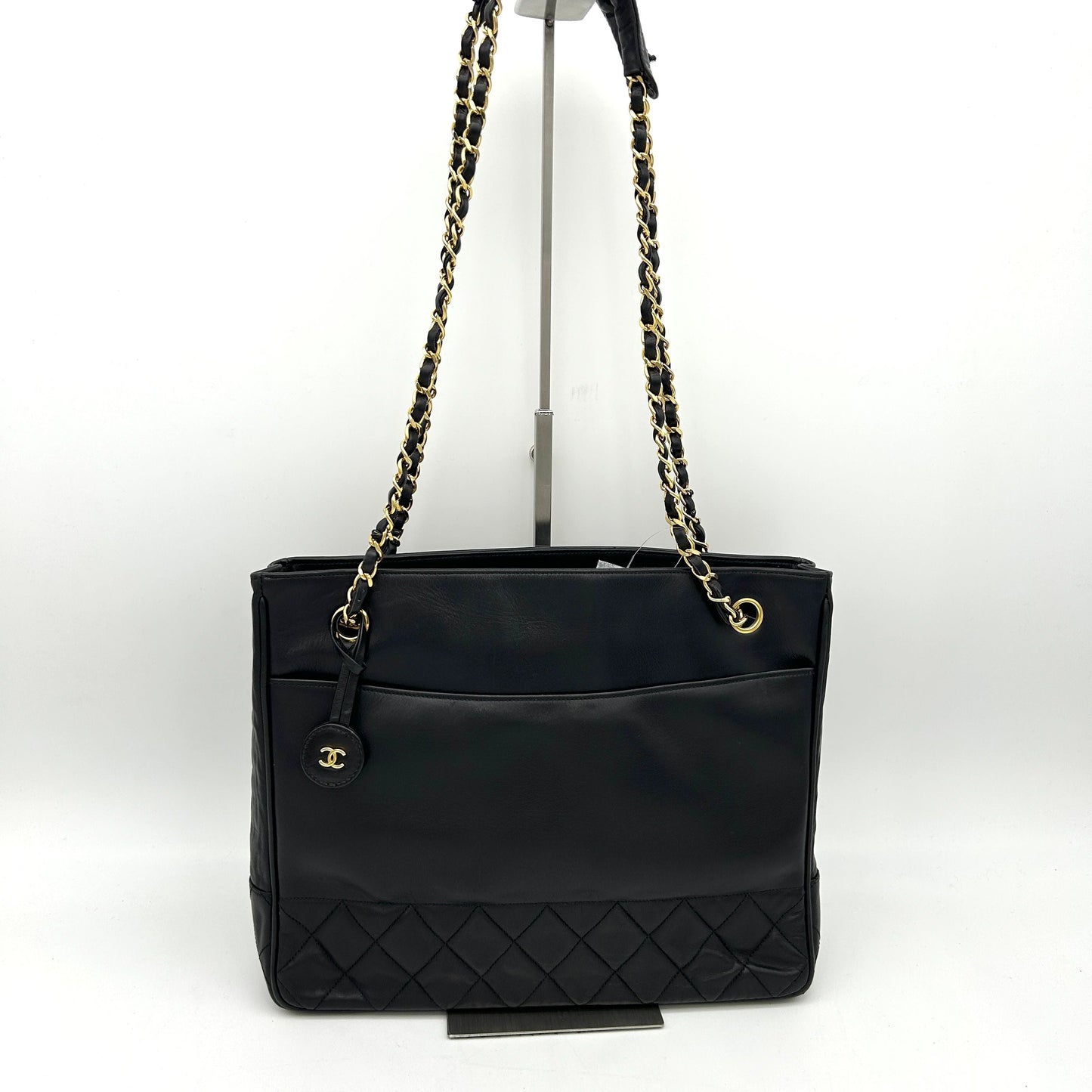 Vintage cc chain leather tote Chanel Black in Leather ch11104cc