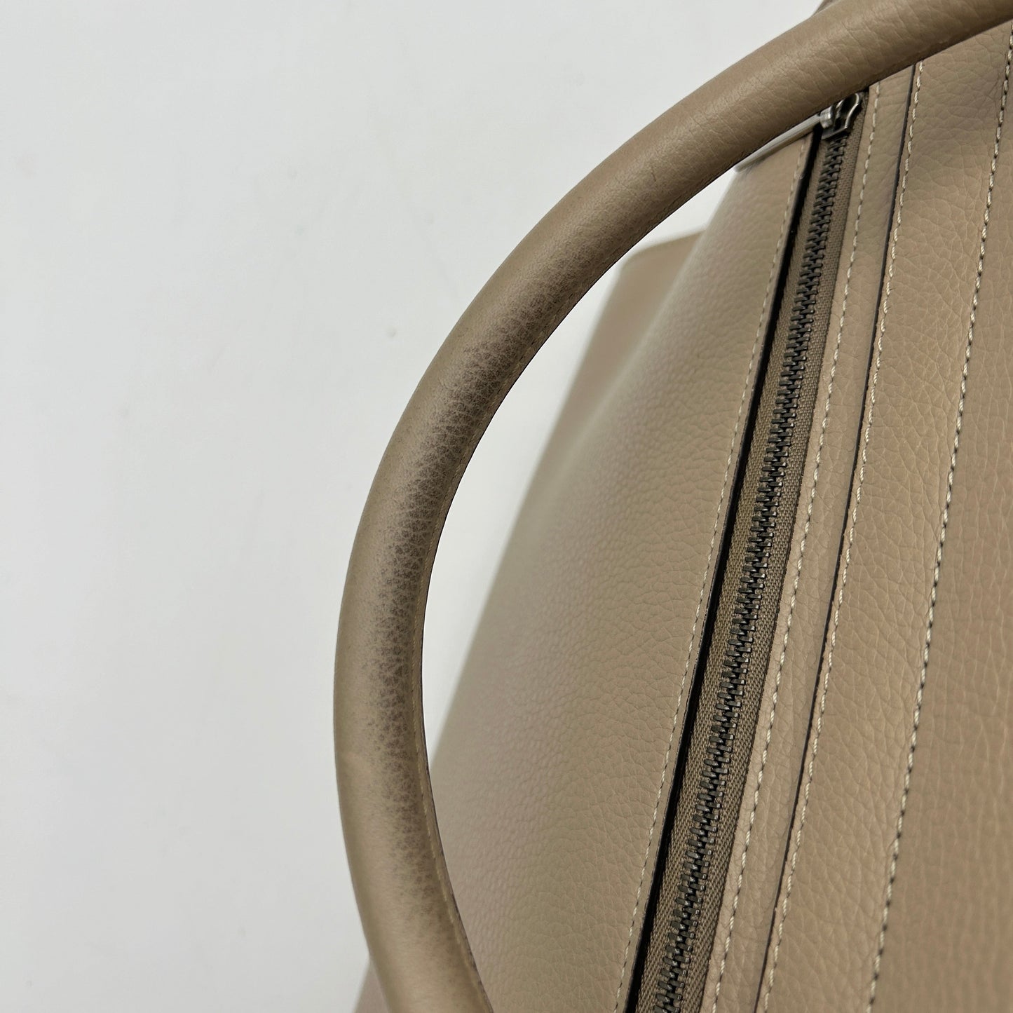 CÃƒÆ’Ã‚Â©line Trapeze Beige Leather Suede Medium Shoulder Bag