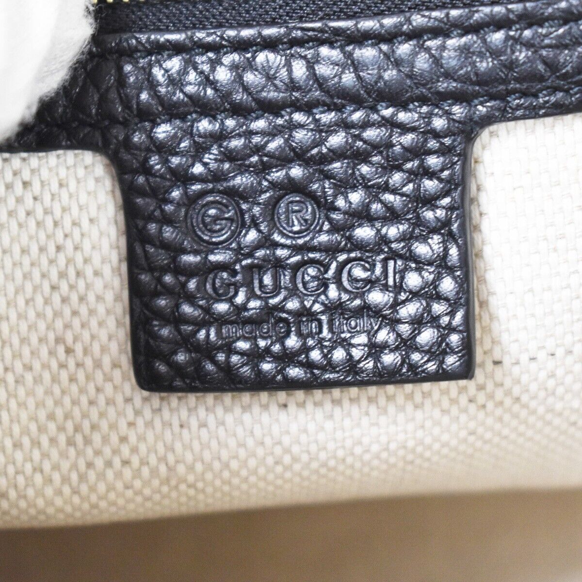 Gucci Interlocking