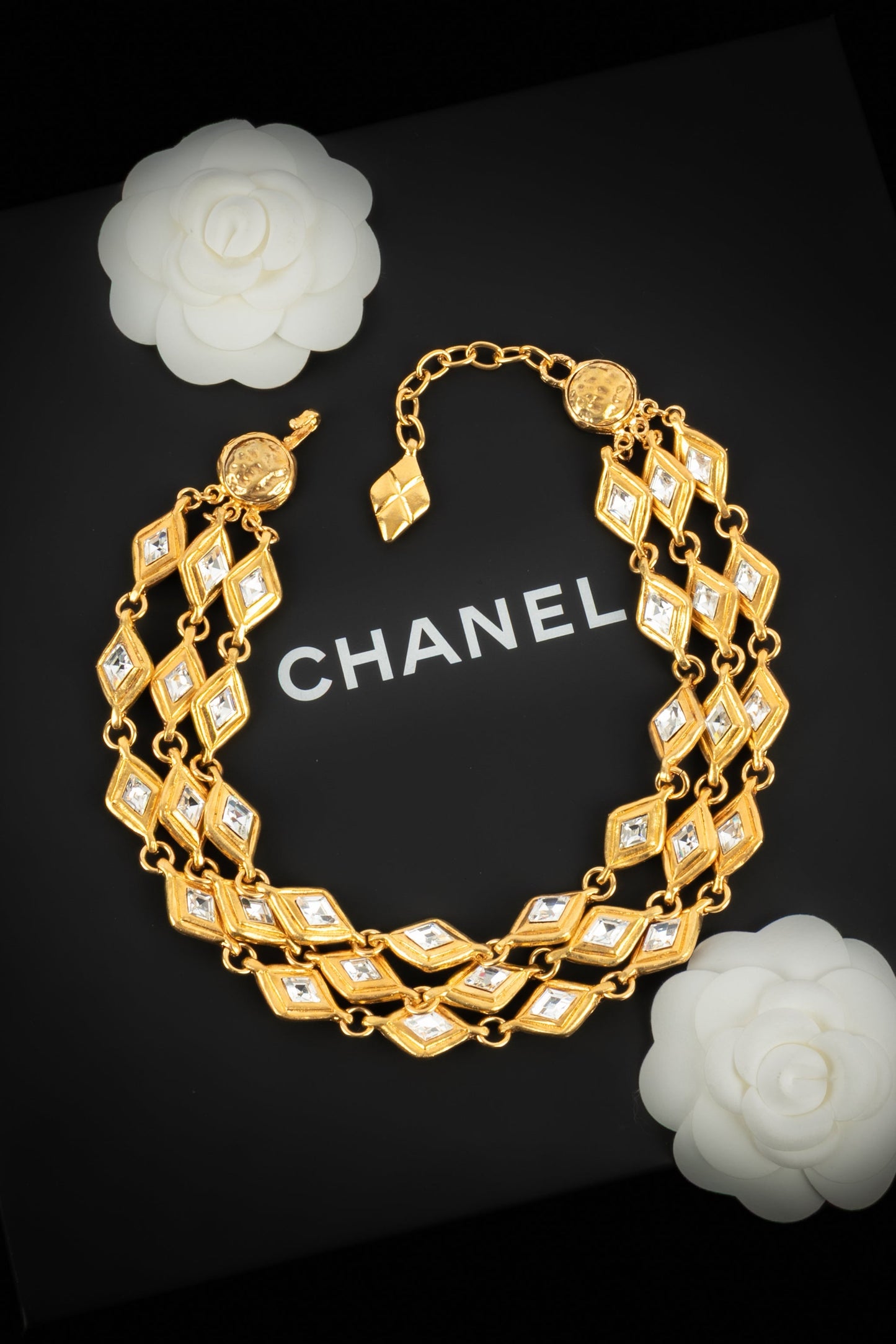 Collier strassÃ© Chanel