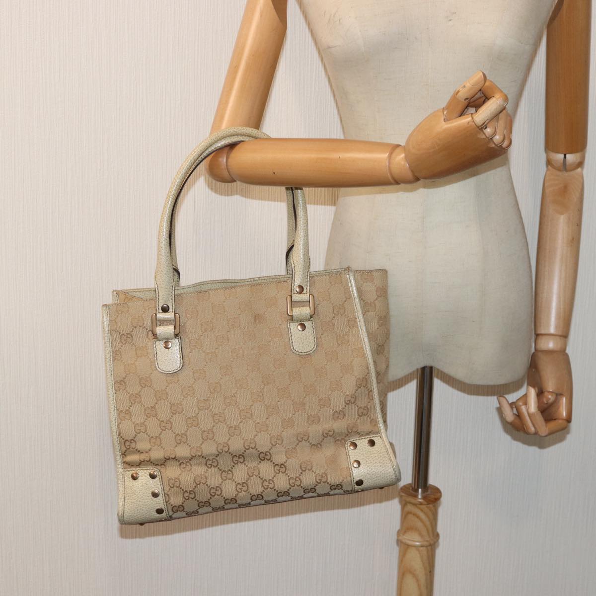 GUCCI GG Canvas Hand Bag Beige 124260 87164