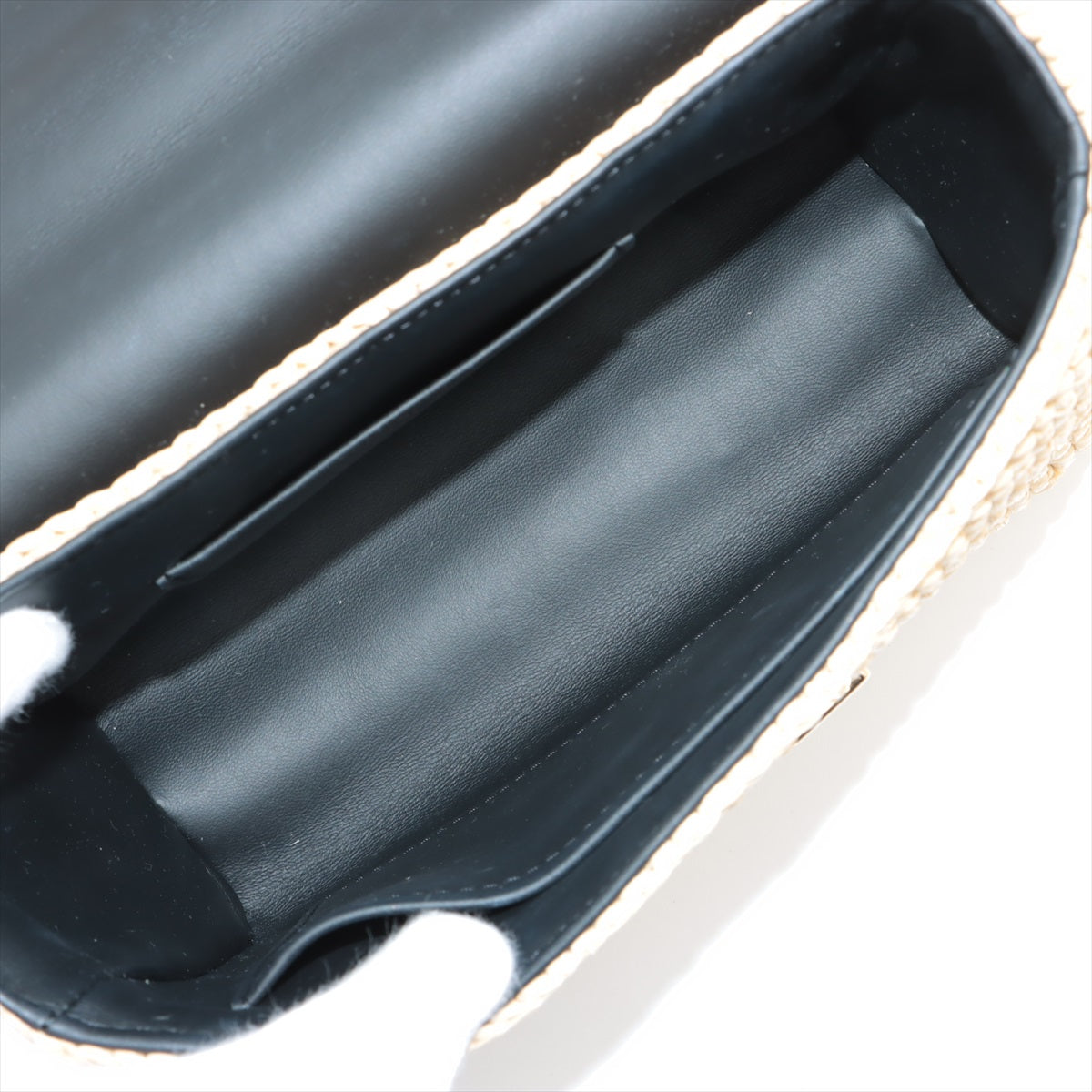 Louis Vuitton LV Logo Twist MM M59909