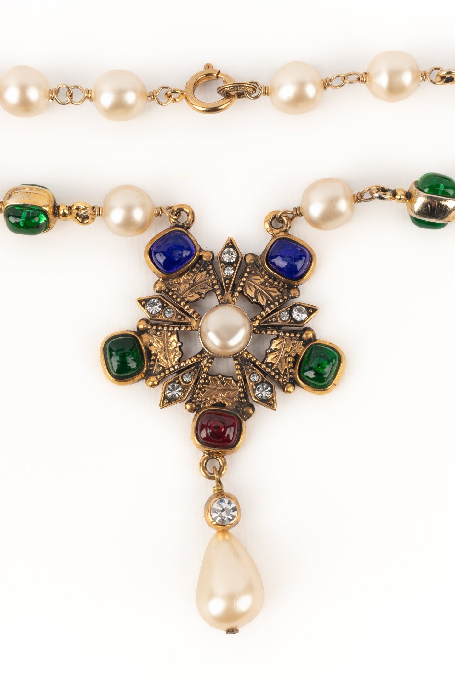 Collier byzantin Chanel