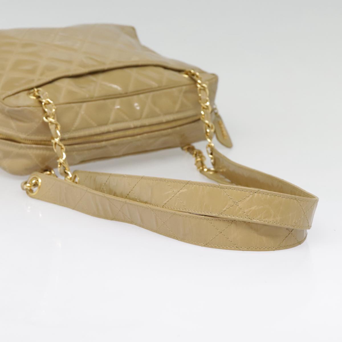 CHANEL Matelasse Chain Shoulder Bag Enamel Beige Silver CC 88244