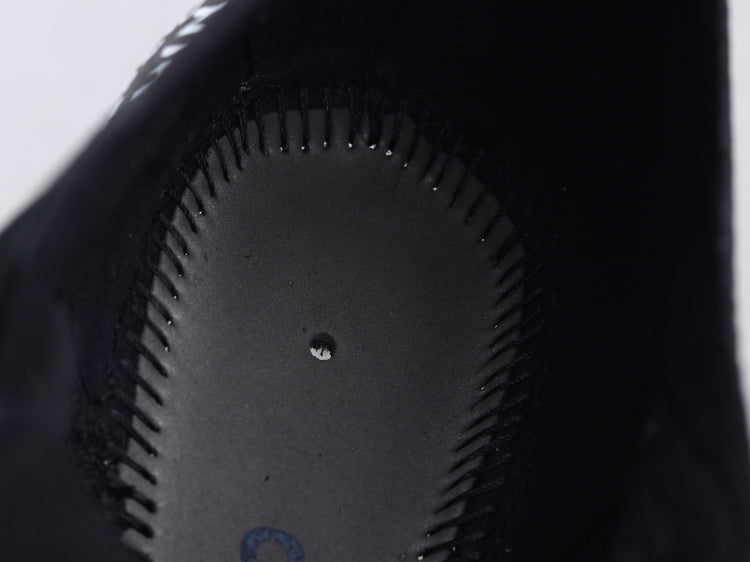 GLM - OW x Vapormax Pure Black