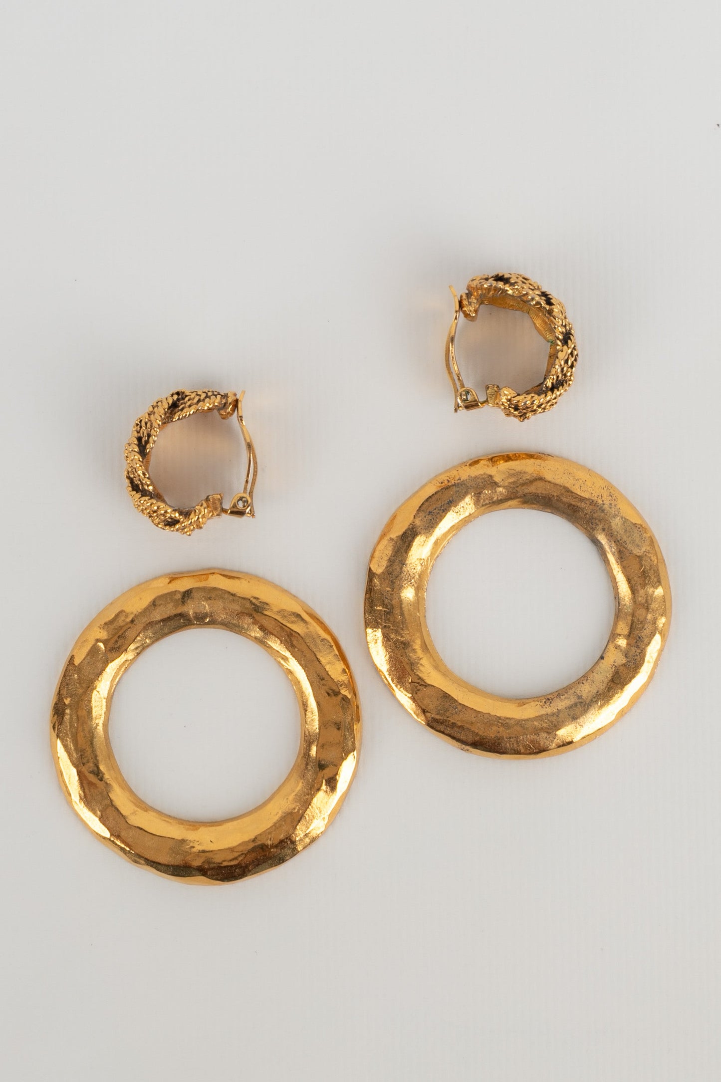 Boucles d'oreilles dorÃ©es Chanel