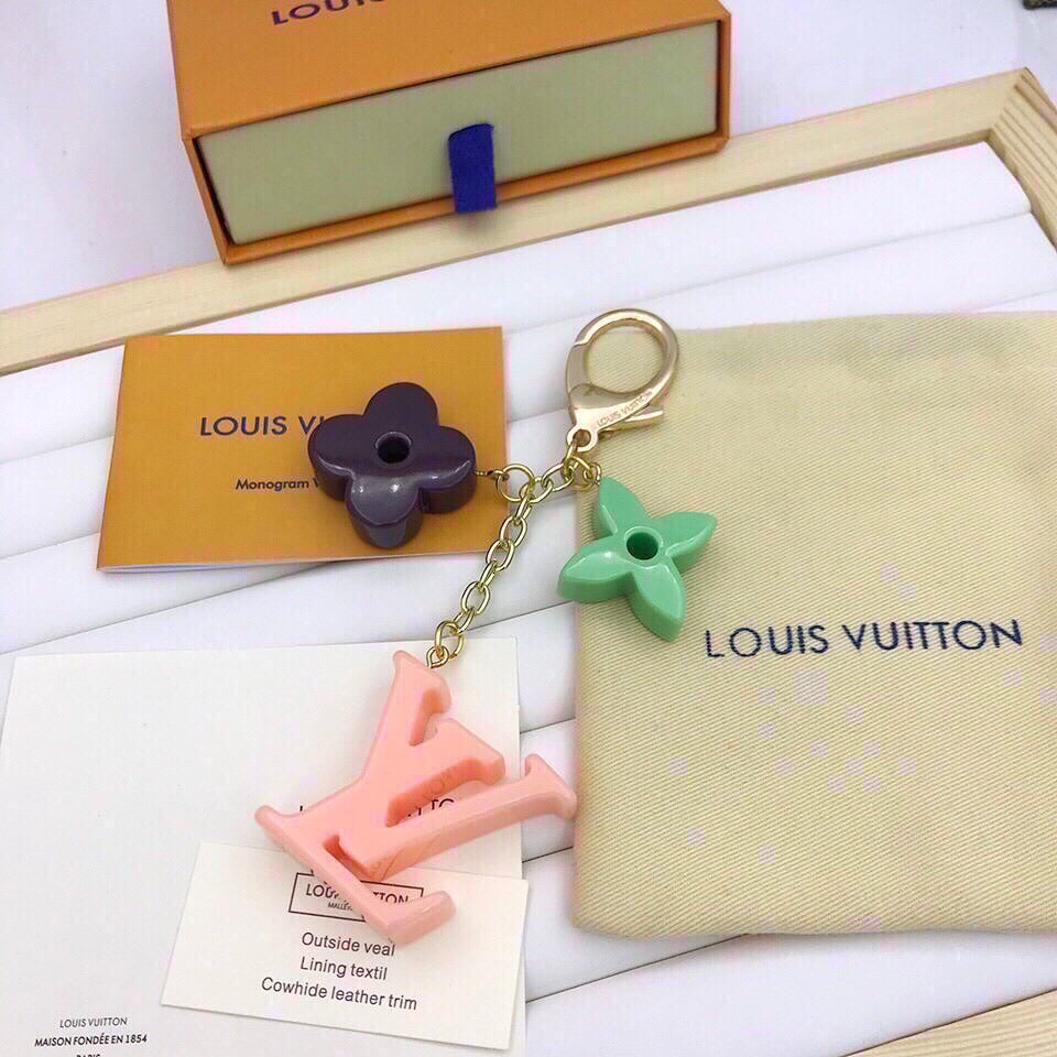 GLM - Top Quality Keychains LUV 034