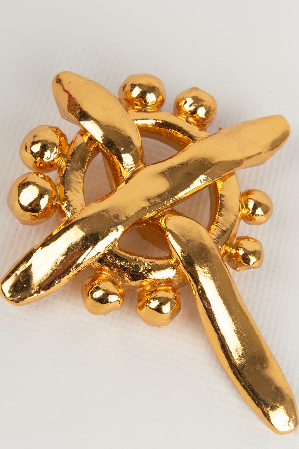 Broche dorÃƒÆ’Ã‚Â©e Christian Lacroix