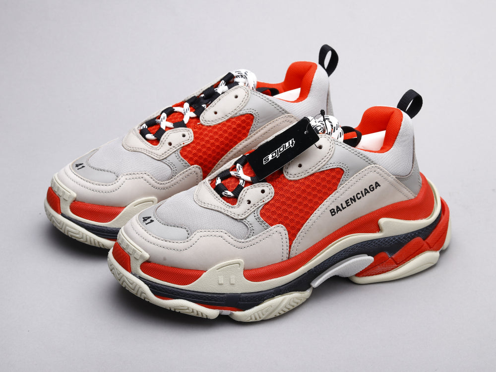 GLM - Bla Triple S Gray and Red Sneaker